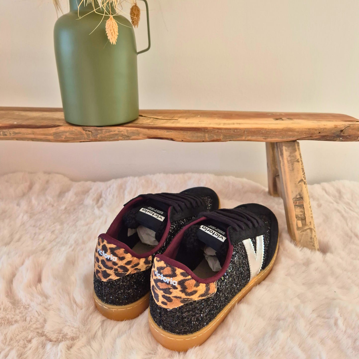 Baskets paillettes et imprimé animal